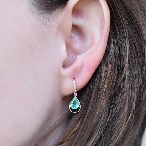 Smaragdové náušnice so zafírmi a diamantmi Tania