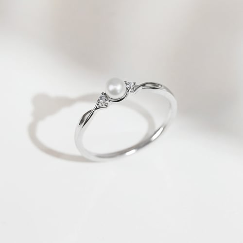 Elegantný zlatý perlový prsteň s diamantmi Doria