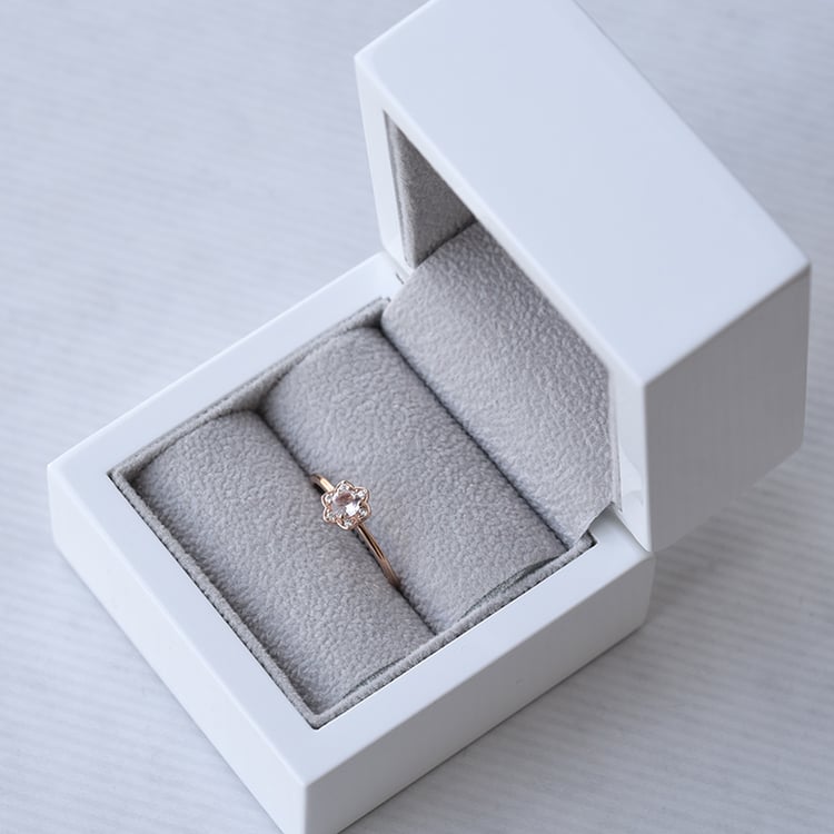 Prsteň z růžového zlata 74316