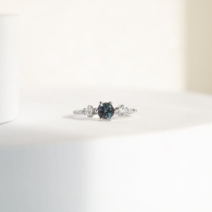 Zásnubný prsteň s lab-grown alexandritom a diamantmi Willa
