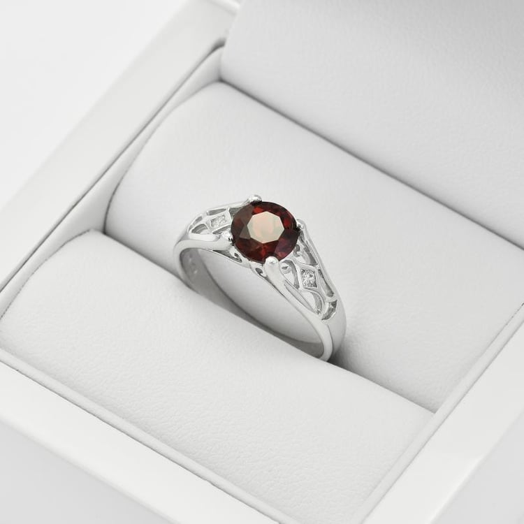 Prsteň s granátom 31796