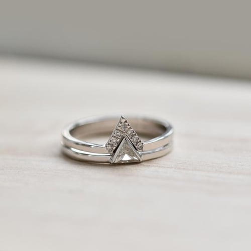Zlatý zásnubný set prsteňov s diamantom Frale