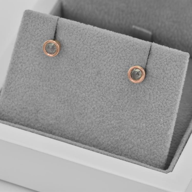 Zlaté náušnice se salt'n'pepper diamantmi 44367