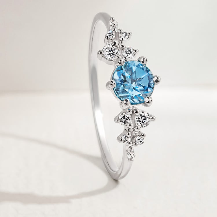 Zásnubný prsteň so švajčiarskym topazom a diamantmi Olha 156521