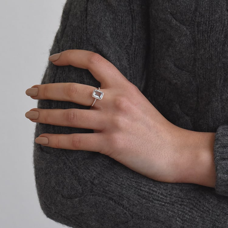 Akvamarínový prsteň 74940