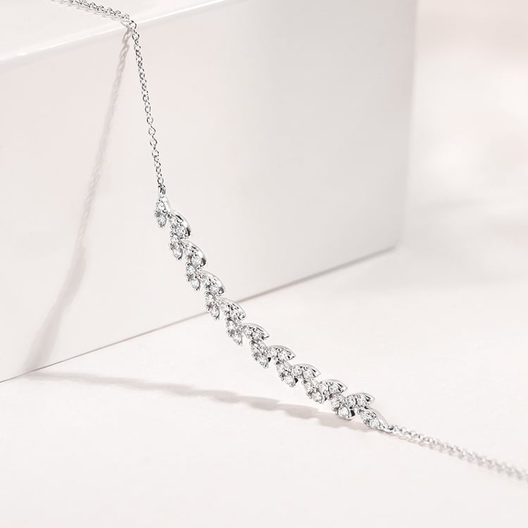 Diamantový náhrdelník v tvare lístočkov Moses 154402