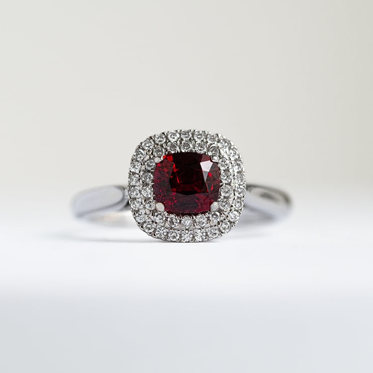 Luxusný zlatý prsteň so spinelom a diamantmi Charmaine 144624