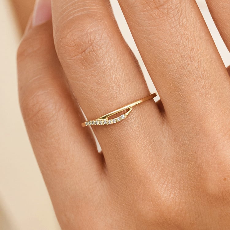 Atypický prsteň zo striebra s lab-grown diamantmi Terje 163026