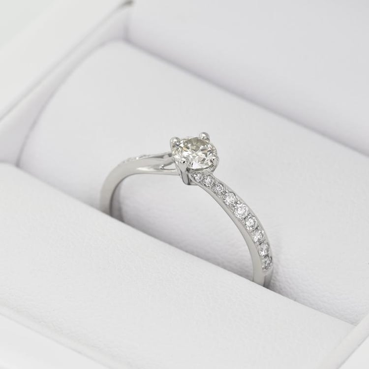 Zásnubný platinový porsteň 23083