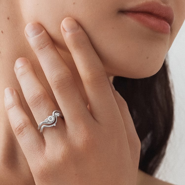 Romantický zásnubný set prsteňov s diamantmi 156282