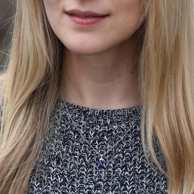 Náhrdelník so zafírom 24470