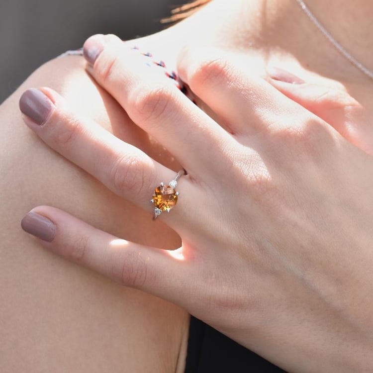 Citrínový prsteň s diamantmi 46895