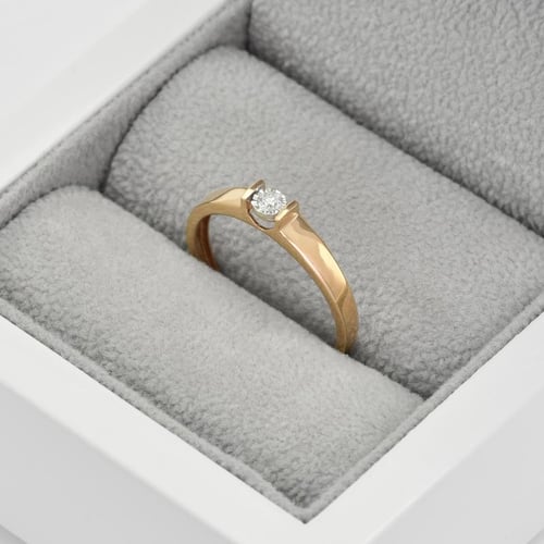 Elegantný zlatý prsteň s diamantom Sierra