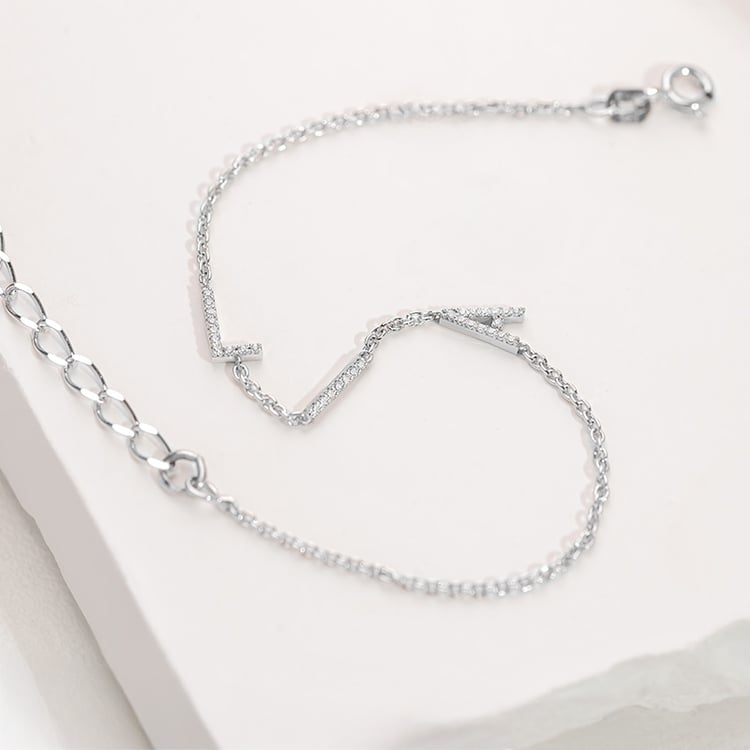 Náramok s 3 písmenkami a lab-grown diamantmi Ainslee 152788