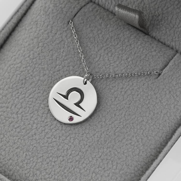 Zlatý prívesok so znamením Váhy a turmalínom 47981