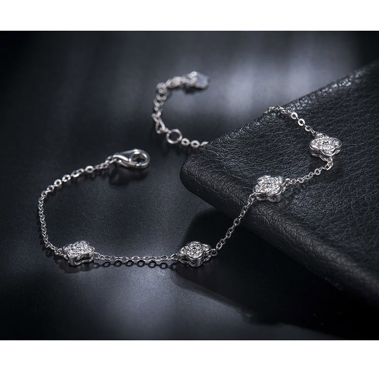 Jemný diamantový náramok 18811