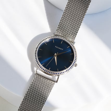 Luxusné hodinky so švajčiarskym strojčekom Designer