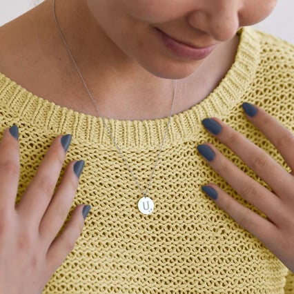 Prívesok s gravírom a diamantmi vo farbách Ukrajiny