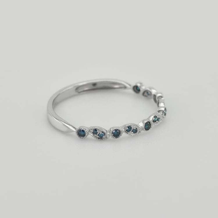 Prsteň s modrými diamantmi 38588