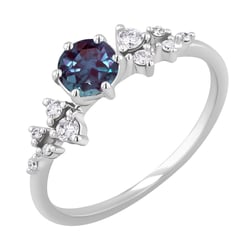 Zásnubný prsteň s lab-grown alexandritom a lab-growndiamantmi Olha