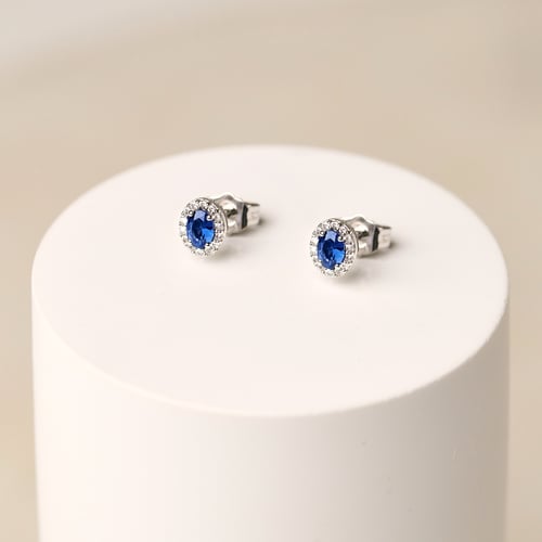 Jemné náušnice zo zlata se zafírmi a lab-grown diamantmi Shrivatsa