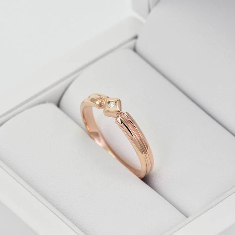 Prsteň s diamantom 24751