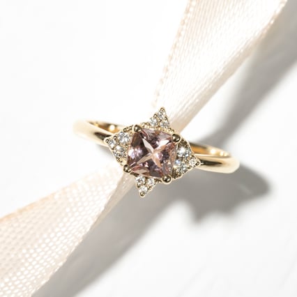 Prsteň s morganitom a diamantmi Badri