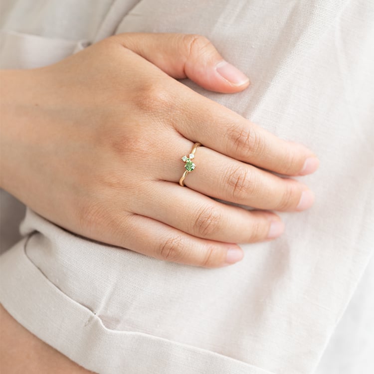 Cluster kolekcia šperkov so zelenými diamantmi a drahokamami Halli 124285