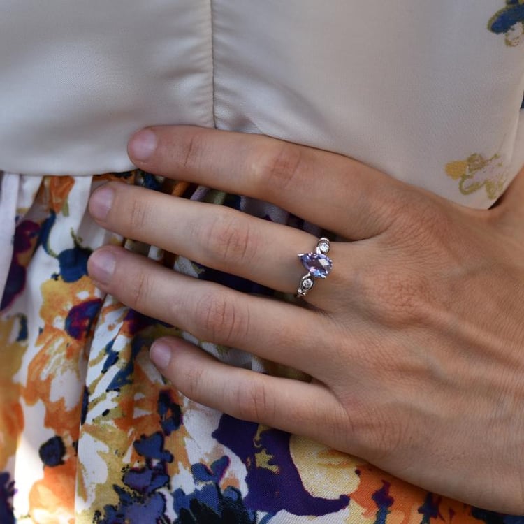 Strieborný prsteň s alexandritom 32915