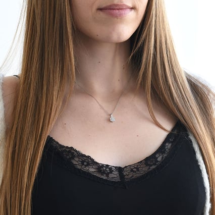 Diamantový prívesok v tvare kvetu Rinat