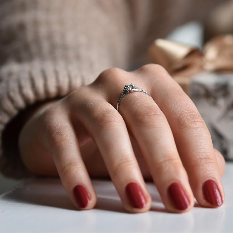 Zlatý zásnubný prsteň s diamantom 2872