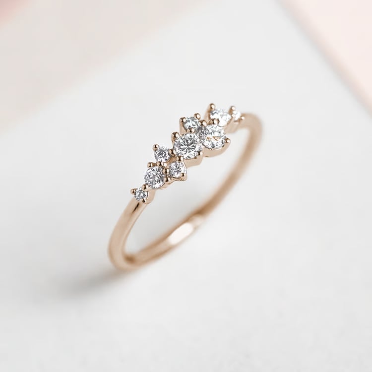 Nežný cluster prsteň zo zlata v orieškové farbe s diamantmi Isolde 165208