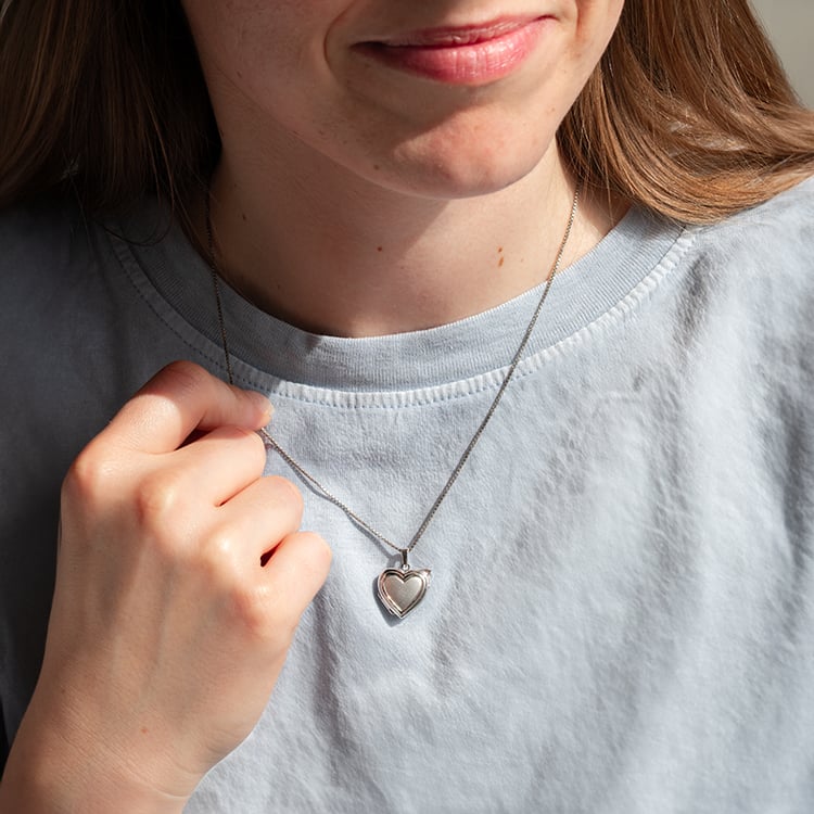 Strieborný otvárací medailón srdca 140706