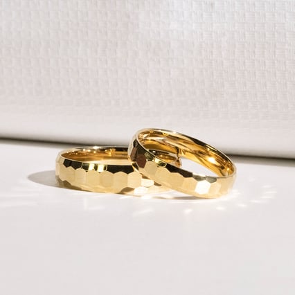 Zlaté tepané svadobné obrúčky Patton