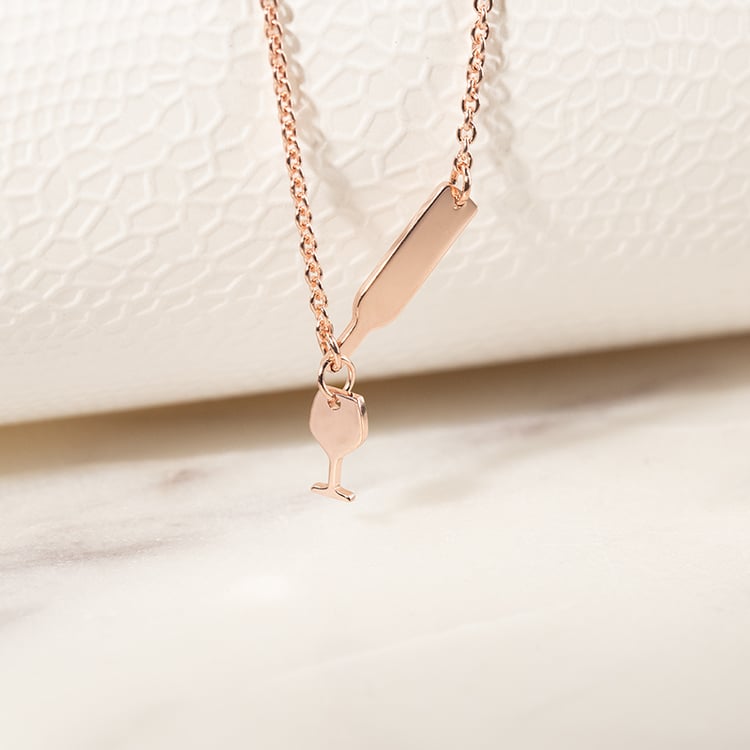 Strieborný náhrdelník s fľašou a pohárom vína Uva 135454