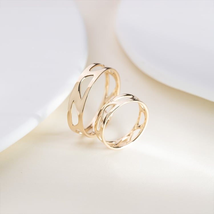 Zlaté netradičné snubné prstene Bionic 151496