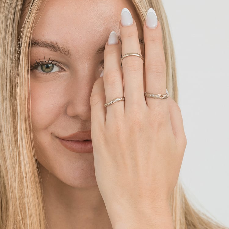 Pologuľaté svadobné prstene zo zlata vo farbe hazelnut Amma 166283