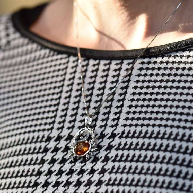 Strieborný prívesok 26468