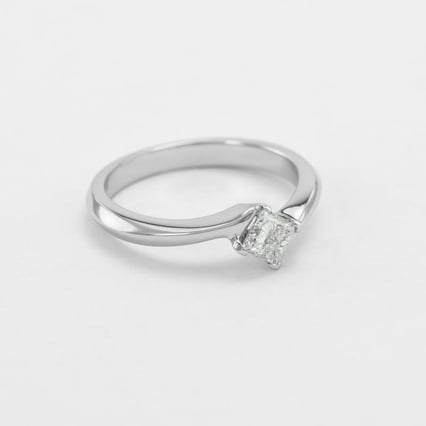 Zásnubný prsteň s princess diamantom Fenja