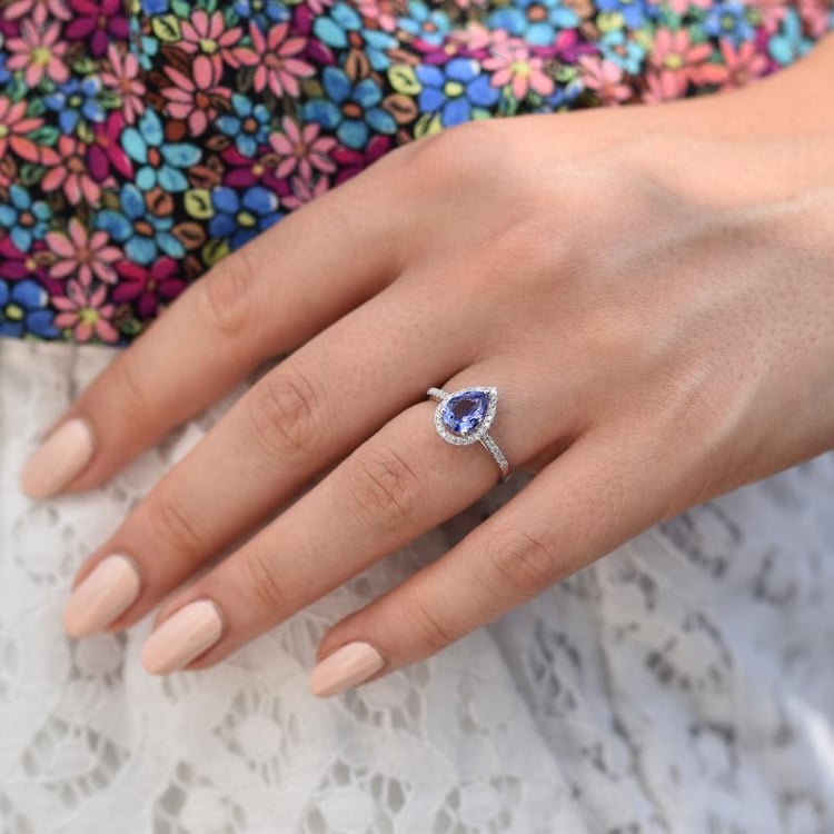 Prsteň s tanzanitom a diamantmi 1994