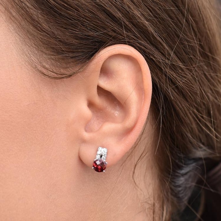 Strieborné náušnice s granátmi 30496