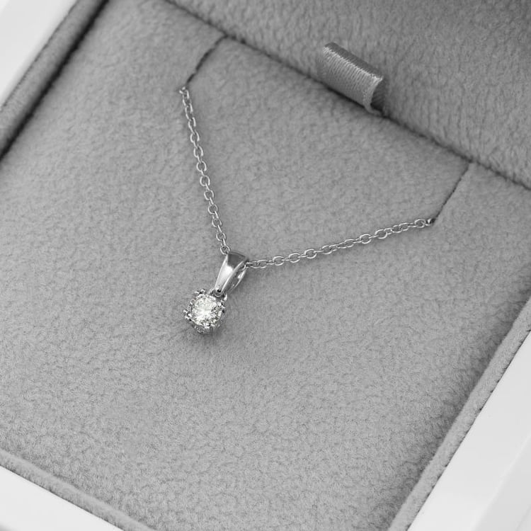 Minimalistický prívesok s moissanitom Matilde 105151
