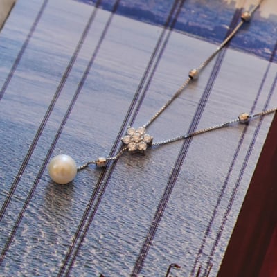 Perlový náhrdelník