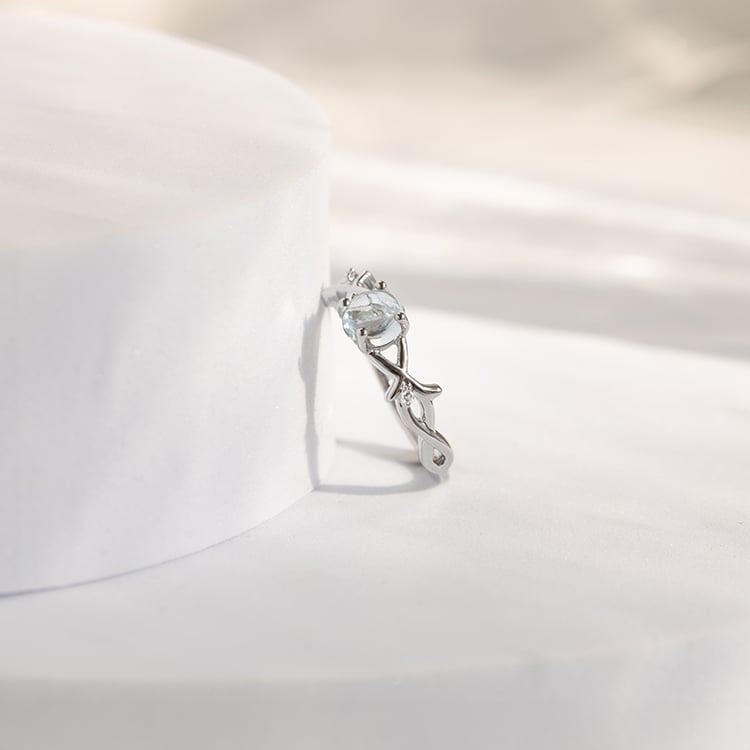 Prsteň s cabochon akvamarínom a diamantmi Lanayn 144154