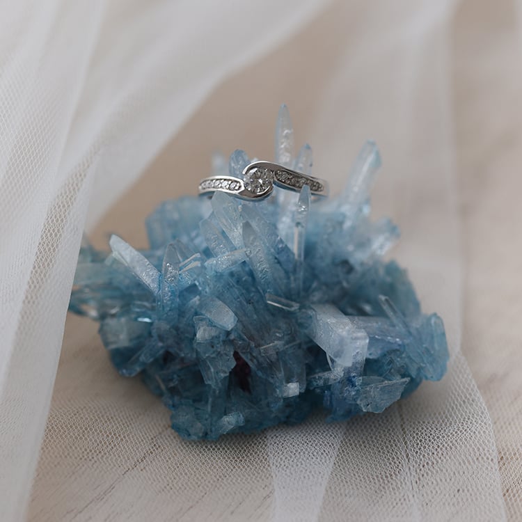 Zásnubný zlatý prsteň 75742