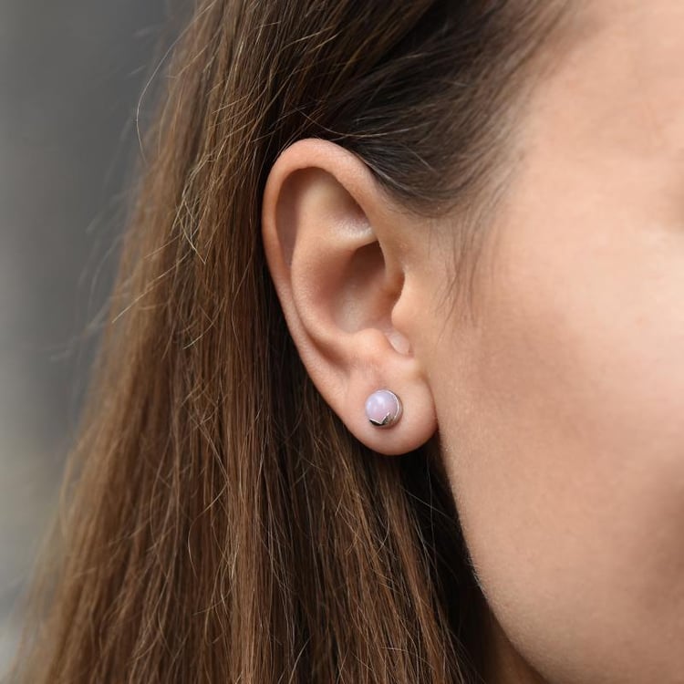 Cabochon ružové opály v zlatých náušnicích 49902