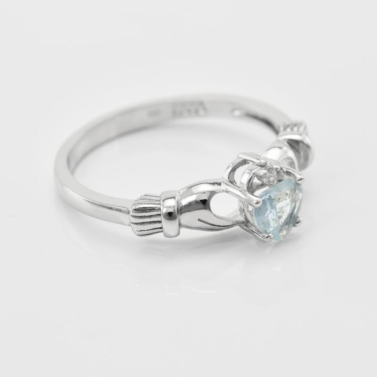 Prsteň zo striebra 17705