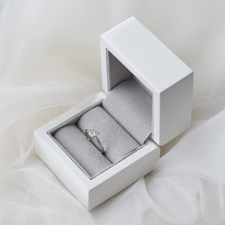 Prsteň s princess diamantom 62999