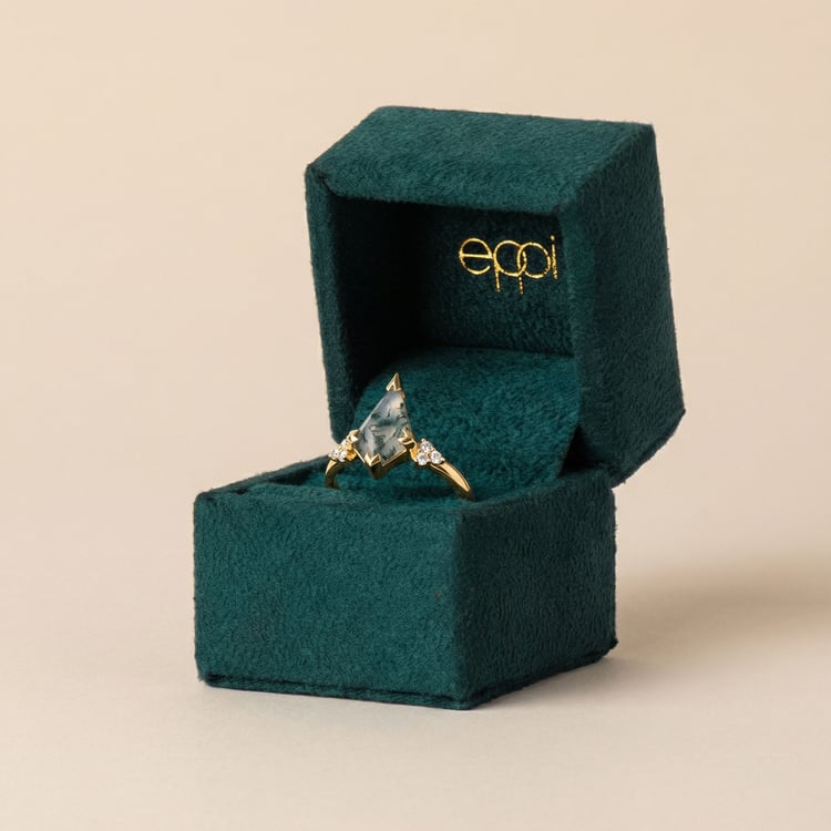 Jedinečný rozvodový prsteň s machovým achátom Floki 165105