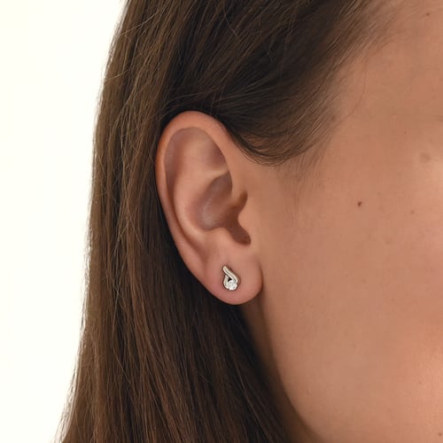 Platinové náušnice s 0.22ct diamantmi Fox
